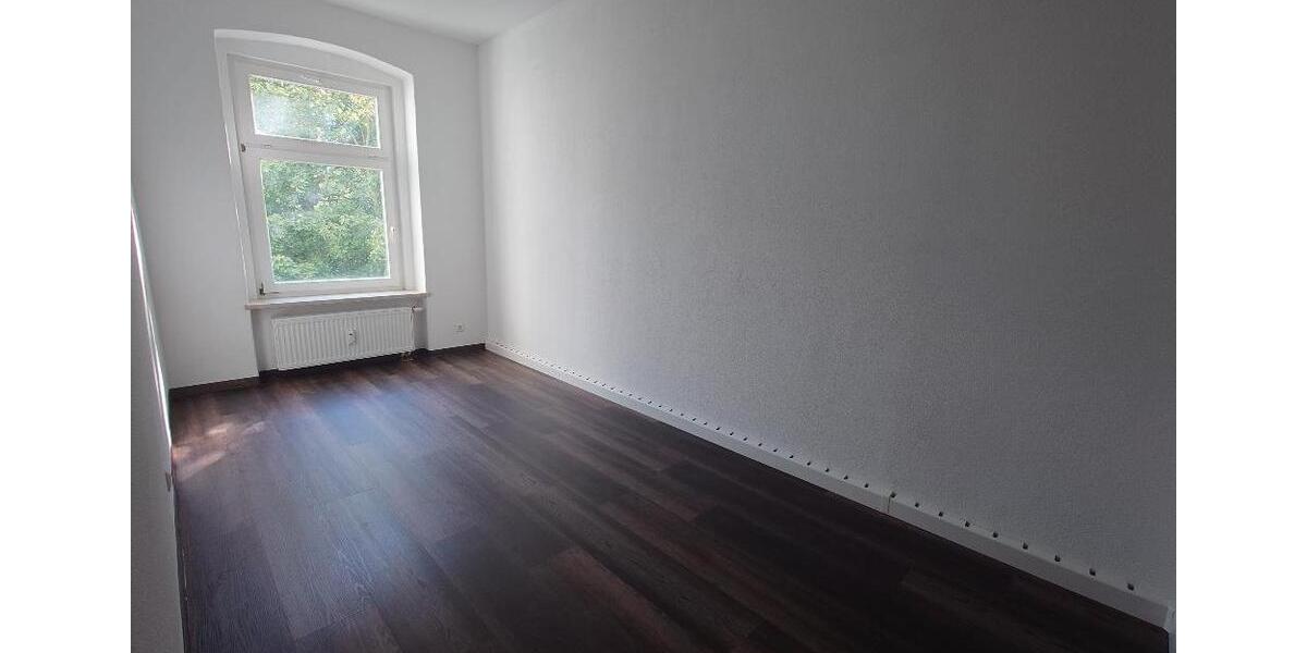 Etagenwohnung Plauen Bahnhofsvorstadt - 4 Zimmer, 99 m&sup2;, 450&euro; | Angebot:20433532