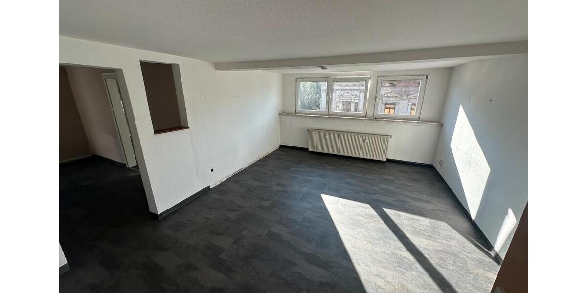Etagenwohnung Reichenbach im Vogtland - 1 Zimmer, 50 m&sup2;, 340&euro; | Angebot:25104033