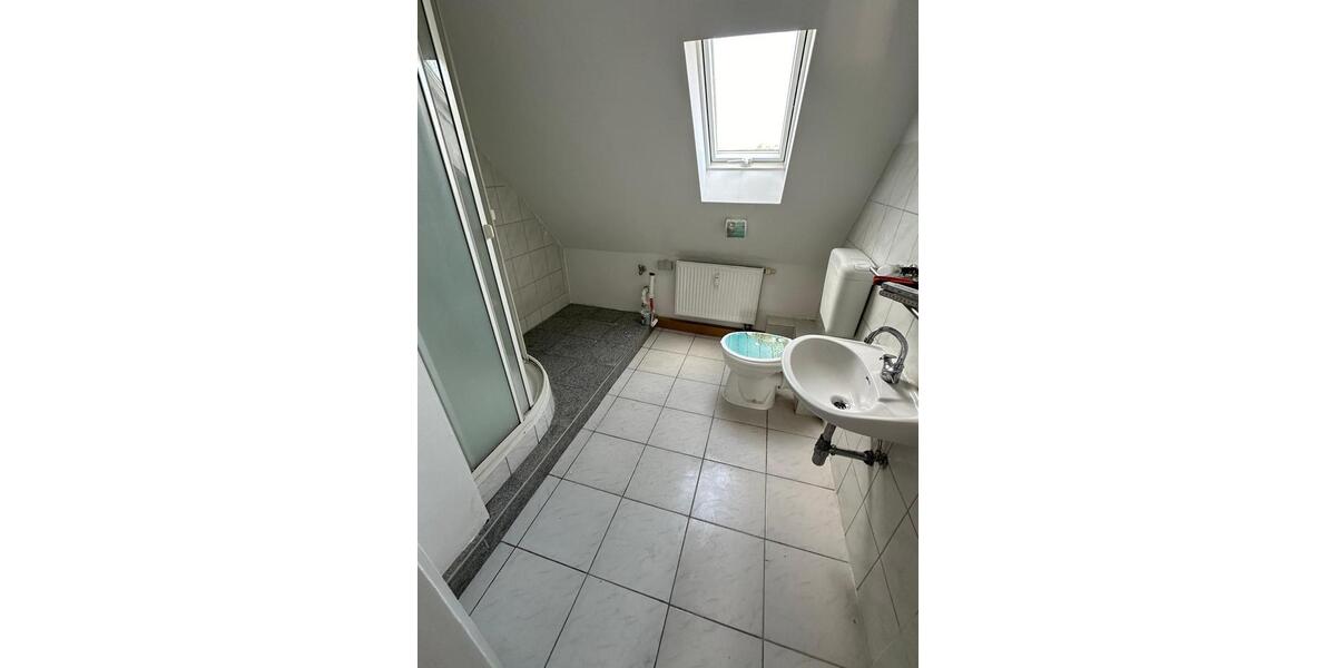 Dachgeschoßwohnung Hof Neuhof - 2 Zimmer, 50 m&sup2;, 400&euro; | Angebot:25961660