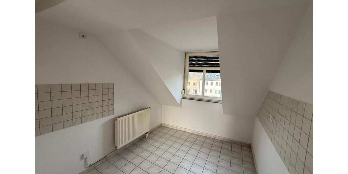 Dachgeschoßwohnung Auerbach/Vogtland Vogtland - 2 Zimmer, 77 m&sup2;, 460&euro; | Angebot:24337412