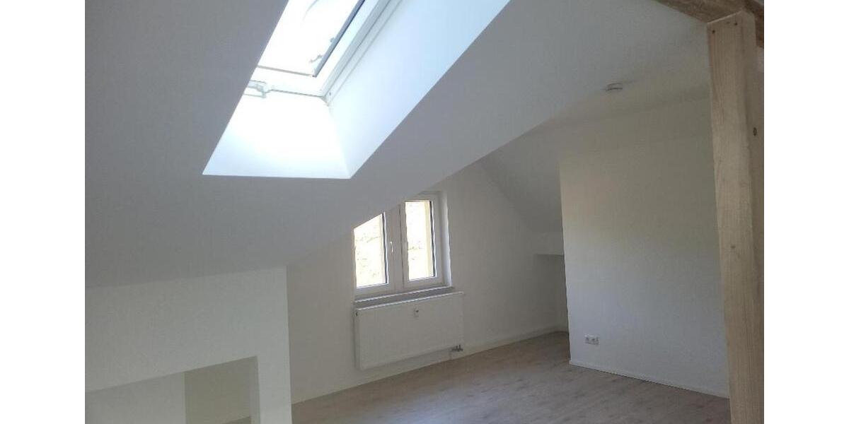 Dachgeschoßwohnung Greiz - 4 Zimmer, 107 m&sup2;, 805&euro; | Angebot:25146416