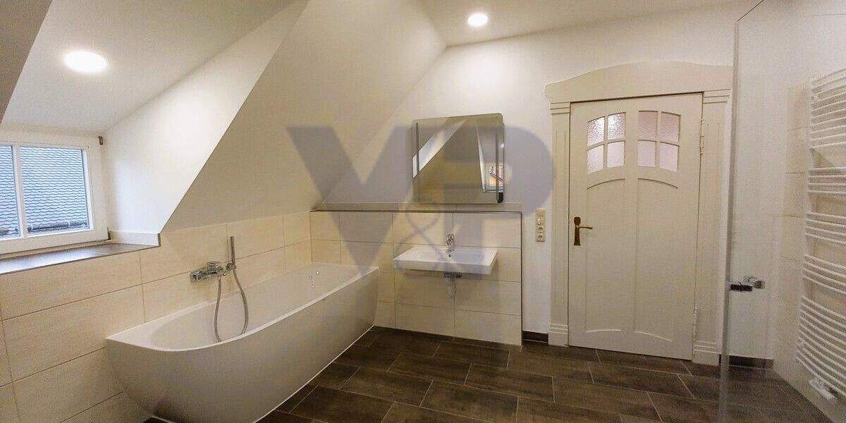 Etagenwohnung Schleiz - 4 Zimmer, 125 m&sup2;, 198.000&euro; | Angebot:25834858