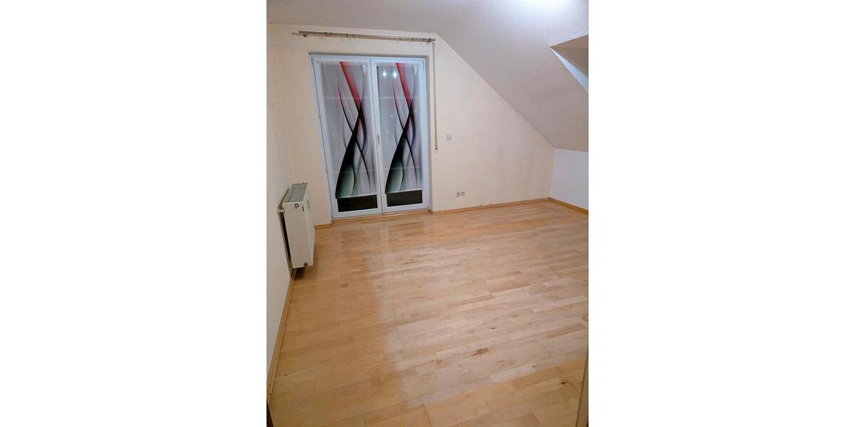 Dachgeschoßwohnung Köditz - 3 Zimmer, 89 m&sup2;, 270.000&euro; | Angebot:25098582