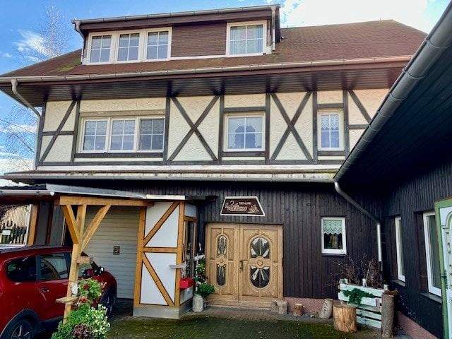 Einfamilienhaus Rodewisch - 1 Zimmer, 145 m&sup2;, 245.000&euro; | Angebot:25662084