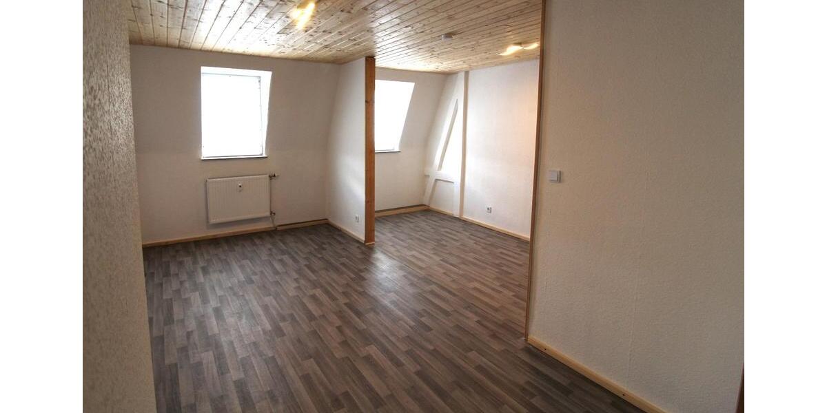 Etagenwohnung Plauen Bahnhofsvorstadt - 2 Zimmer, 64 m&sup2;, 290&euro; | Angebot:26597866