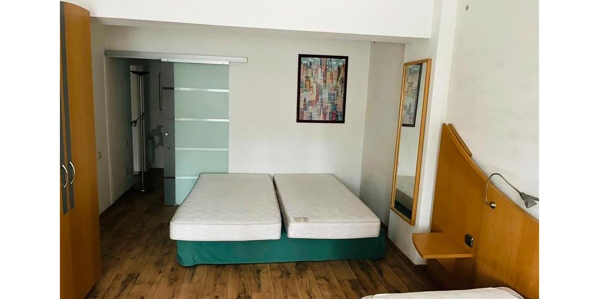 Erdgeschoßwohnung Neumark - 4 Zimmer, 160 m&sup2;, 89.000&euro; | Angebot:23089787