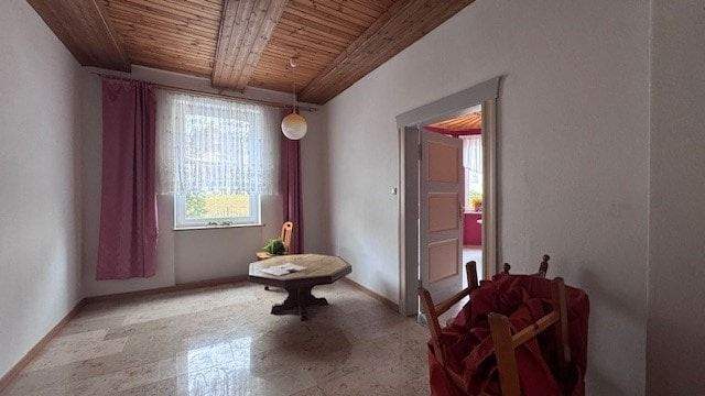 Mehrfamilienhaus, Wohnhaus Markneukirchen - 9 Zimmer, 300 m&sup2;, 245.000&euro; | Angebot:25662127