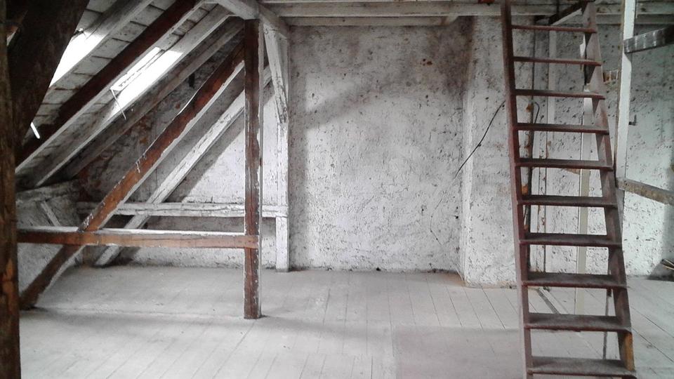 Einfamilienhaus Greiz - 10 Zimmer, 220 m&sup2;, 44.000&euro; | Angebot:24152075