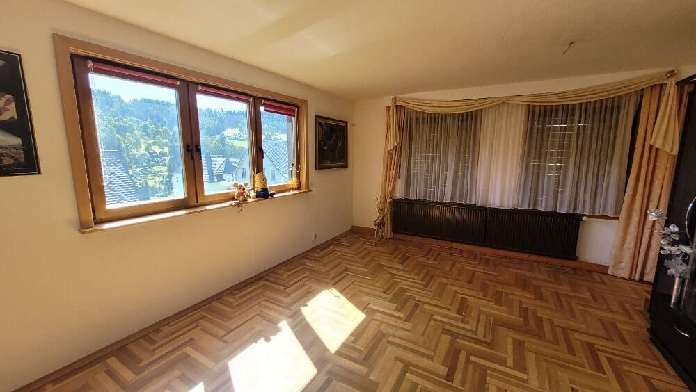 Einfamilienhaus Klingenthal Sachsenberg - 9 Zimmer, 230 m&sup2;, 159.000&euro; | Angebot:25741465