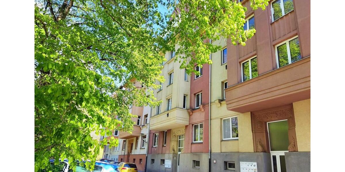 Etagenwohnung Plauen - 2 Zimmer, 61 m&sup2;, 300&euro; | Angebot:24646296
