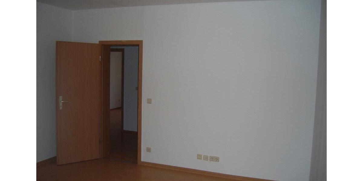 Maisonettenwohnung Plauen Bahnhofsvorstadt - 3 Zimmer, 64 m&sup2;, 312&euro; | Angebot:8828643