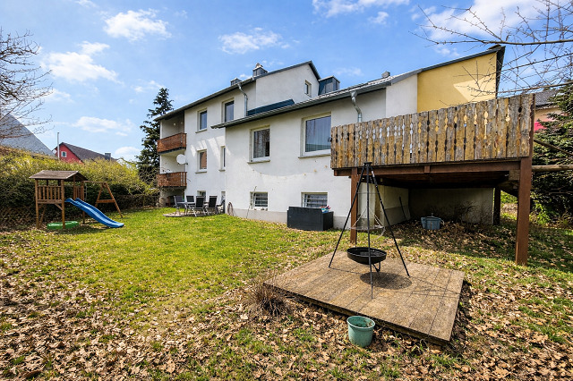 Einfamilienhaus Döhlau - 6 Zimmer, 195 m&sup2;, 270.000&euro; | Angebot:26085271