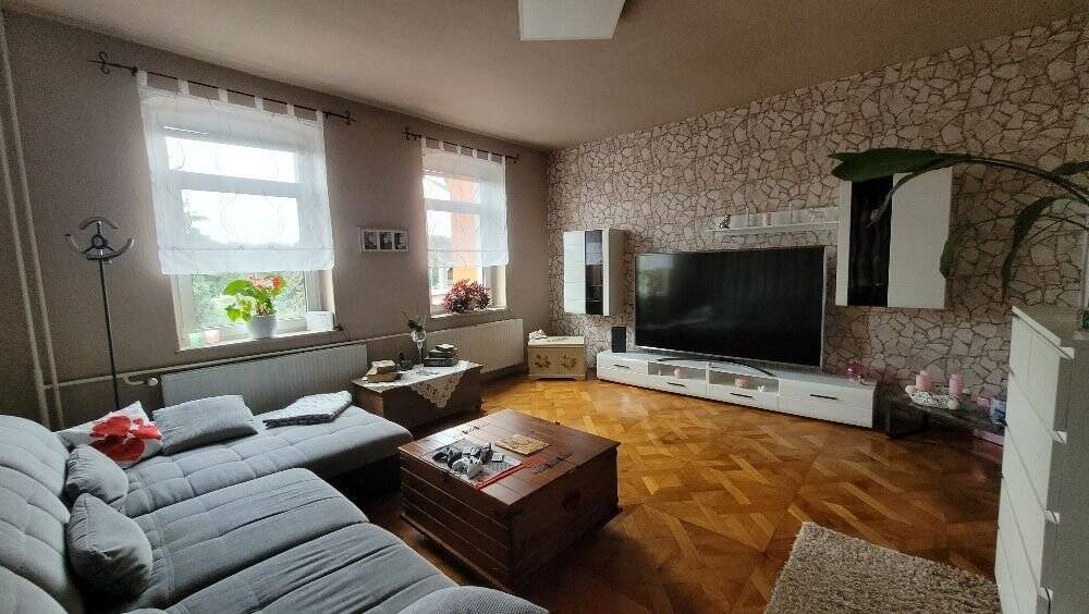Reihenmittelhaus Oelsnitz - 5 Zimmer, 120 m&sup2;, 125.000&euro; | Angebot:25776170