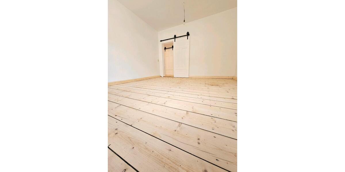 Etagenwohnung Adorf/Vogtland Vogtland - 3 Zimmer, 89 m&sup2;, 710&euro; | Angebot:26050447