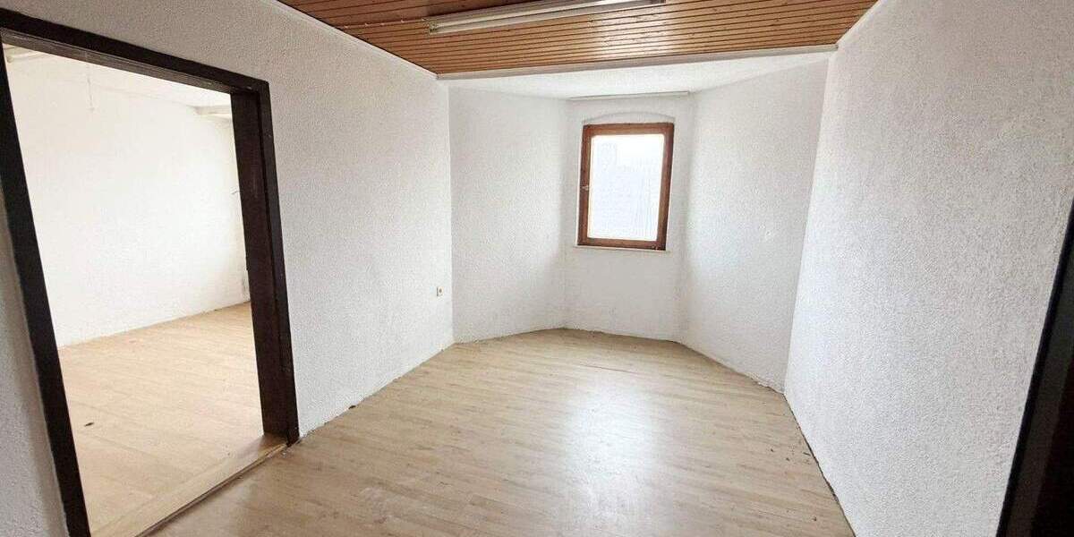 Mehrfamilienhaus, Wohnhaus Rehau - 1 Zimmer, 187 m&sup2;, 175.000&euro; | Angebot:25665907