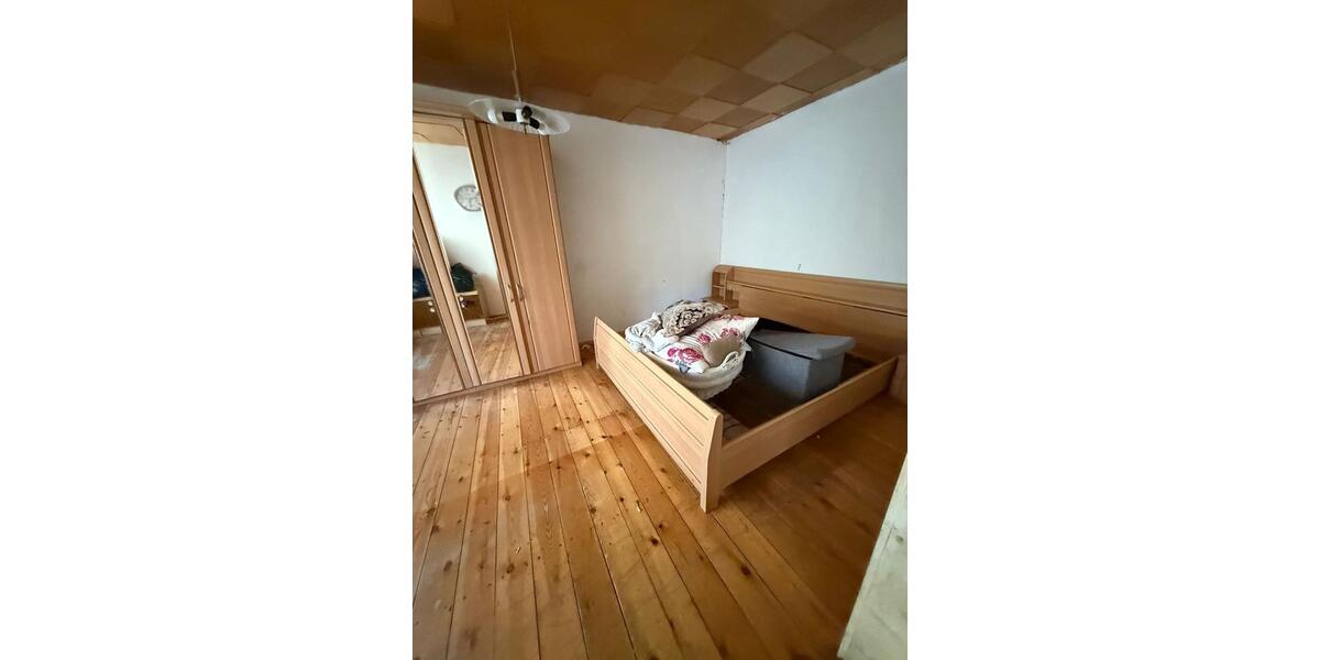 Einfamilienhaus Markneukirchen - 12 Zimmer, 150 m&sup2;, 75.000&euro; | Angebot:27042846