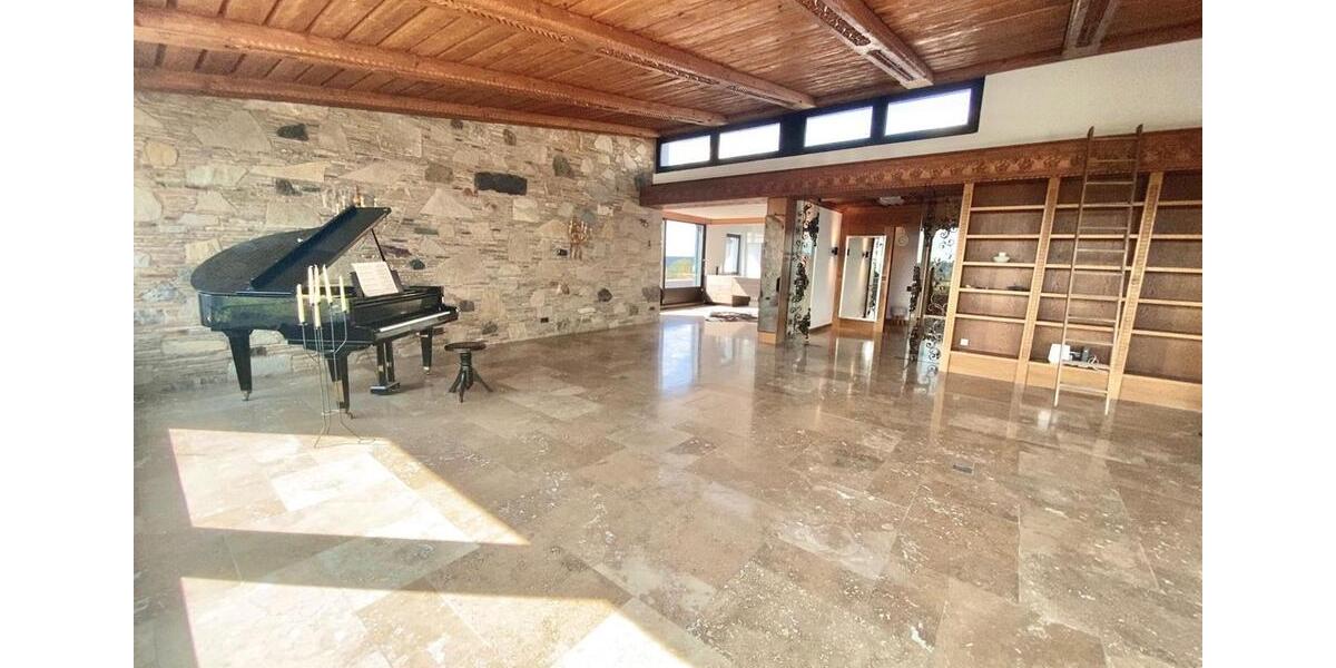 Einfamilienhaus Hof Neuhof - 5 Zimmer, 326 m&sup2;, 1.700&euro; | Angebot:26096955