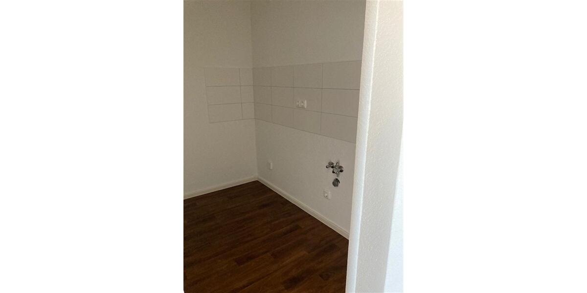 Etagenwohnung Reichenbach im Vogtland - 3 Zimmer, 55 m&sup2;, 318&euro; | Angebot:25271893