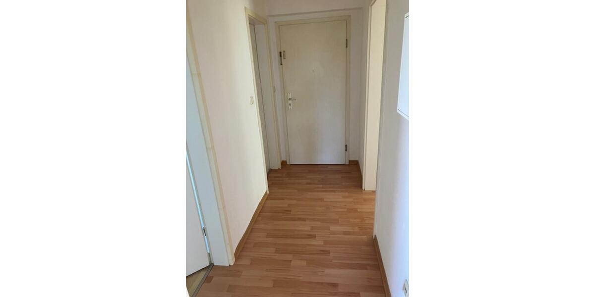 Hochparterre Plauen - 3 Zimmer, 77 m&sup2;, 424&euro; | Angebot:23544148