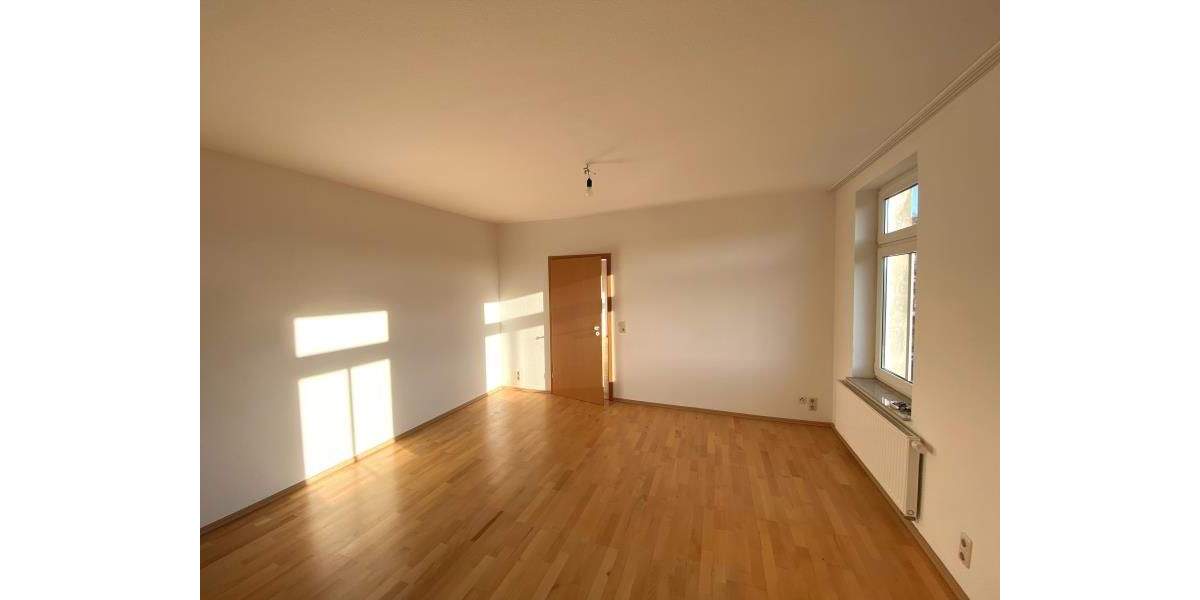 Etagenwohnung Plauen Ostvorstadt - 2 Zimmer, 74 m&sup2;, 370&euro; | Angebot:25776512