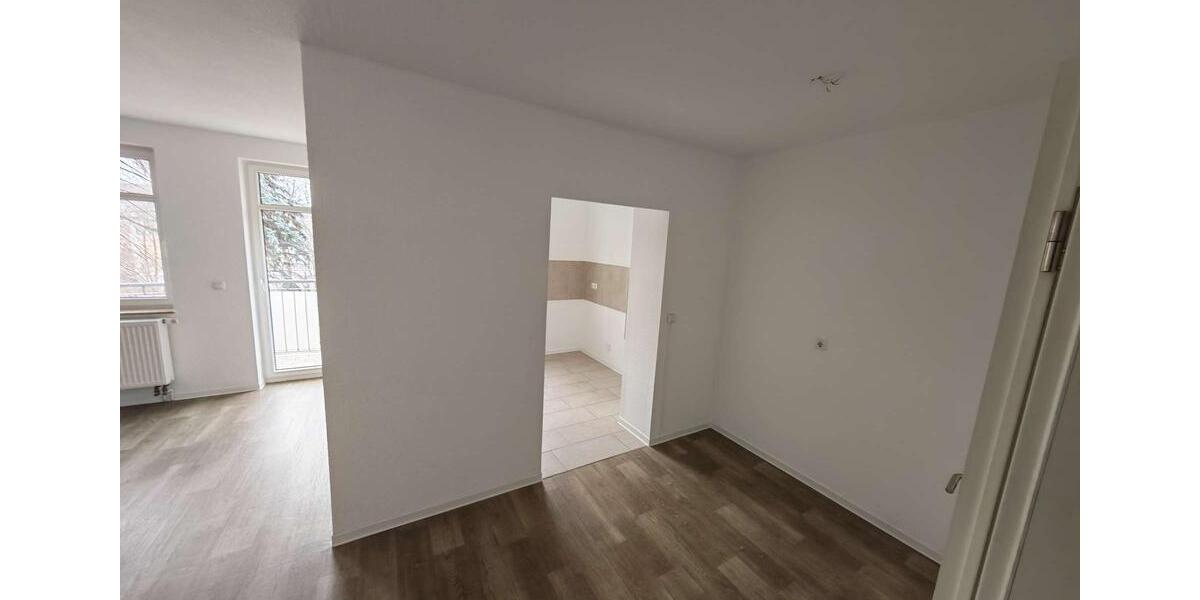 Etagenwohnung Plauen Alt Chrieschwitz - 3.5 Zimmer, 98 m&sup2;, 530&euro; | Angebot:25322161
