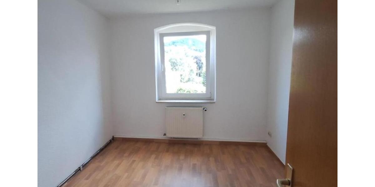 Etagenwohnung Elsterberg - 3 Zimmer, 57 m&sup2;, 320&euro; | Angebot:22041074