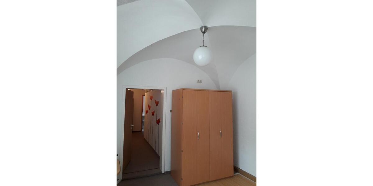Etagenwohnung Hof Altstadt - 3 Zimmer, 68 m&sup2;, 495&euro; | Angebot:25321421