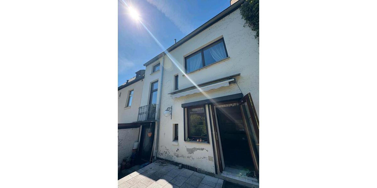 Reihenhaus Reichenbach im Vogtland - 6 Zimmer, 140 m&sup2;, 130.000&euro; | Angebot:25418602