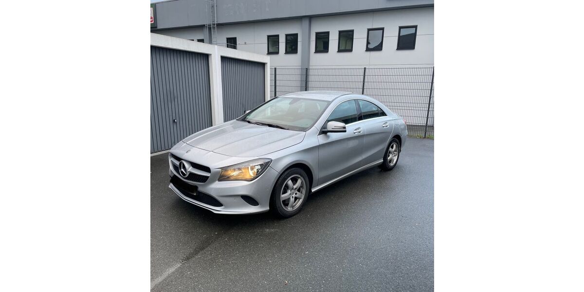 Mercedes-Benz CLA 200 114.000 km 19.200 &euro; Köditz 95189
