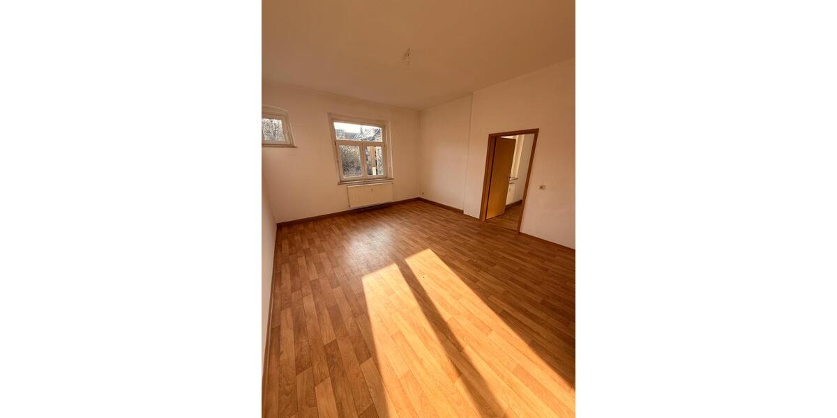 Etagenwohnung Plauen Altstadt - 3 Zimmer, 67 m&sup2;, 370&euro; | Angebot:25778200