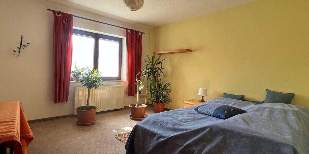 Einfamilienhaus Klingenthal Zwota-Zechenbach - 5 Zimmer, 162 m&sup2;, 310.000&euro; | Angebot:25837923