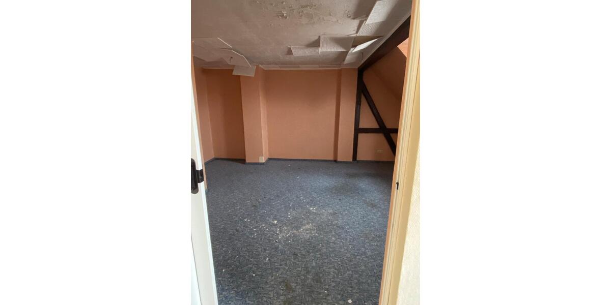 Mehrfamilienhaus, Wohnhaus Reichenbach im Vogtland - 20 Zimmer, 100 m&sup2;, 125.000&euro; | Angebot:26120322