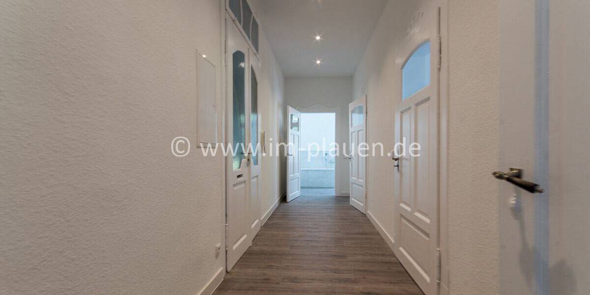 Etagenwohnung Plauen Westend - 2 Zimmer, 92 m&sup2;, 460&euro; | Angebot:25741694