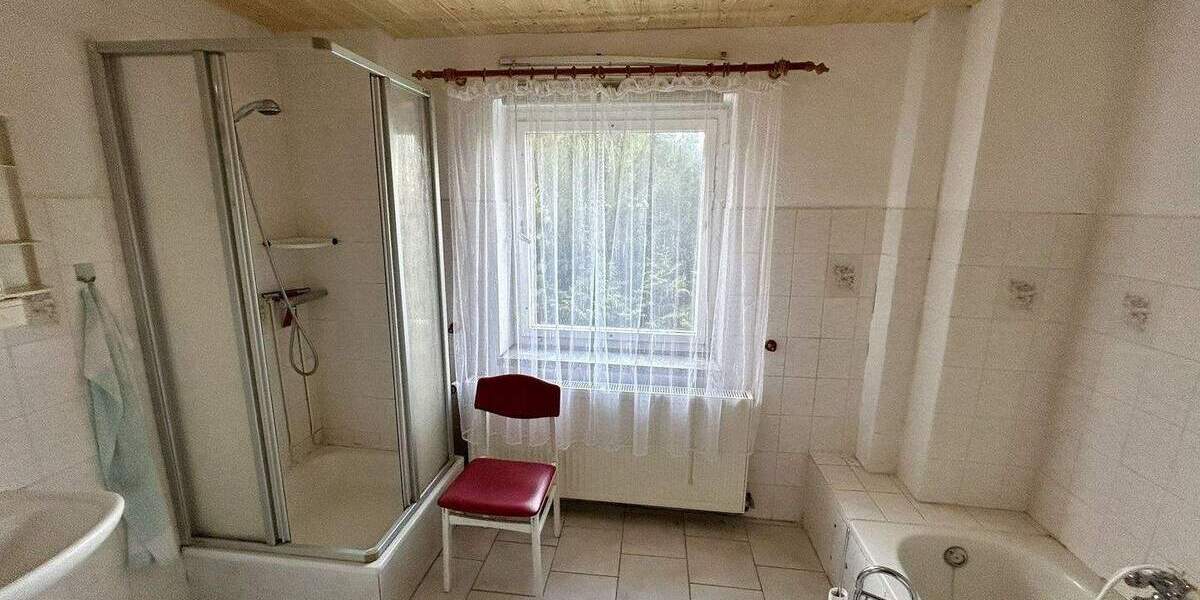 Einfamilienhaus Steinberg Rothenkirchen - 8 Zimmer, 120 m&sup2;, 75.000&euro; | Angebot:25799469