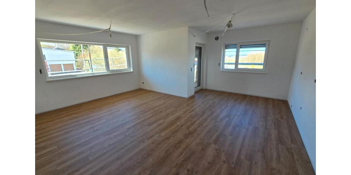 Erdgeschoßwohnung Rehau - 4 Zimmer, 105 m&sup2;, 1.170&euro; | Angebot:26493317