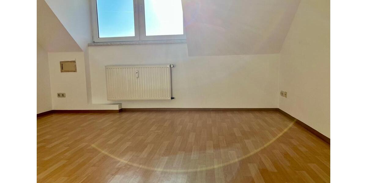 Etagenwohnung Oelsnitz (Vogtland) - 2 Zimmer, 50 m&sup2;, 294&euro; | Angebot:24604149