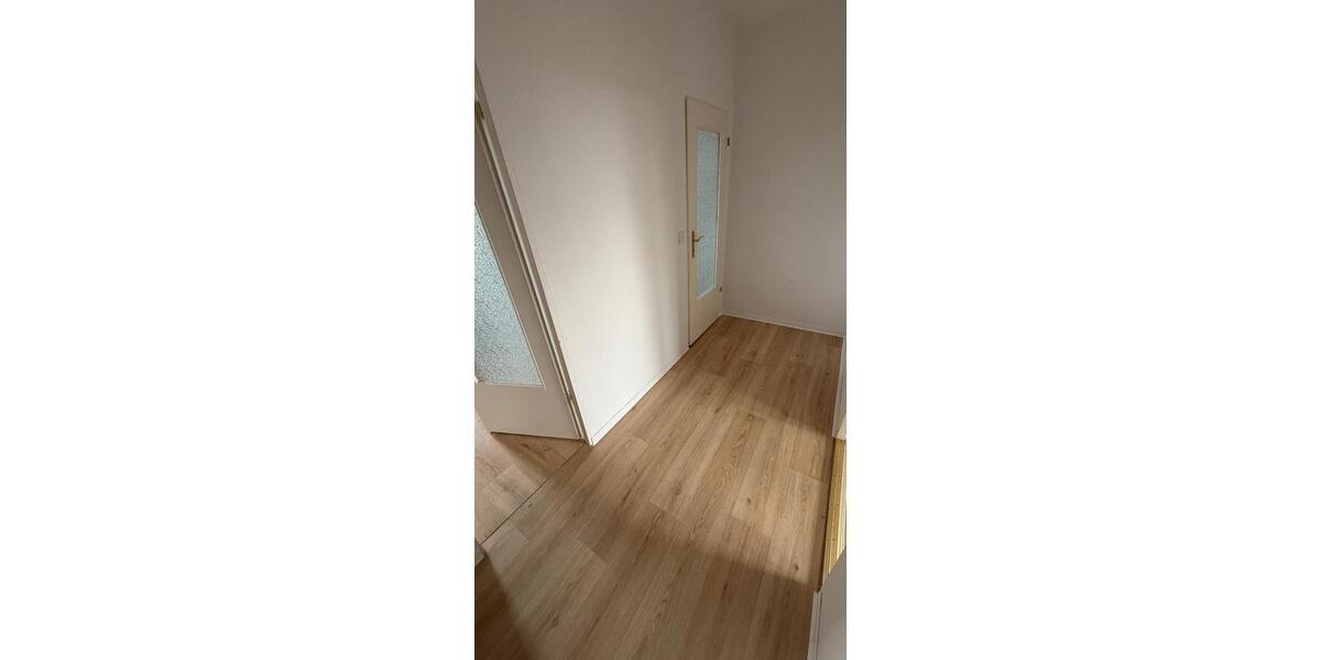Etagenwohnung Netzschkau - 2 Zimmer, 46 m&sup2;, 300&euro; | Angebot:26040349