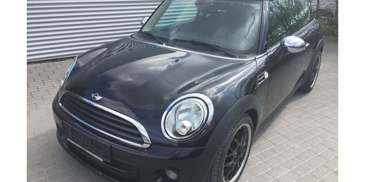 Mini ONE 168.201 km 3.490 &euro; Plauen 08527