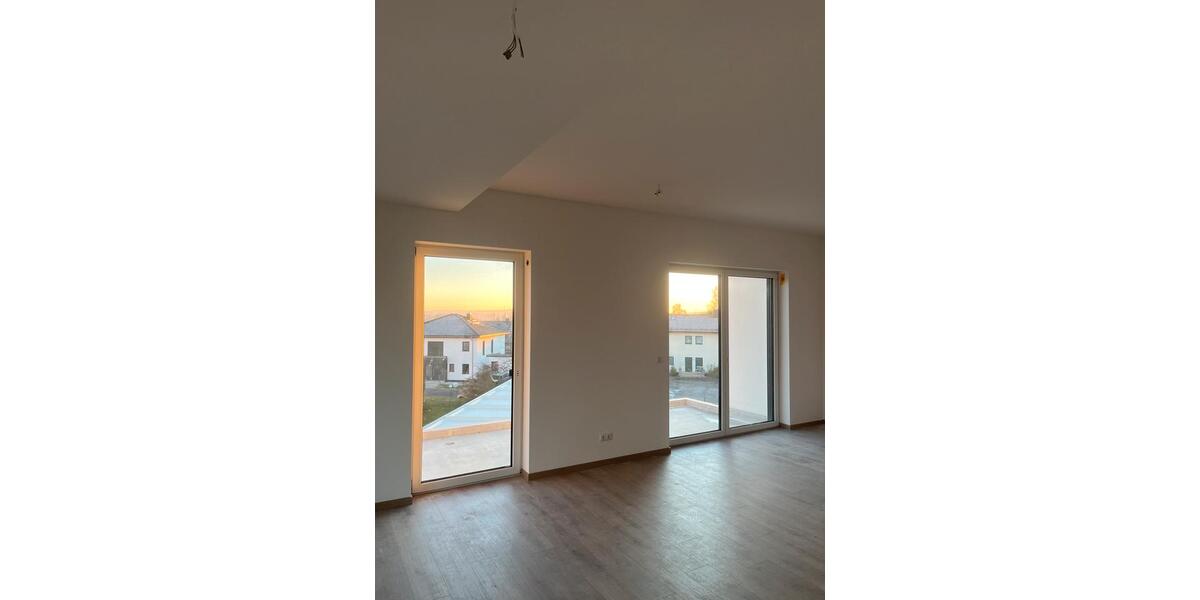 Etagenwohnung Hof Altstadt - 3 Zimmer, 105 m&sup2;, 1.210&euro; | Angebot:26682595