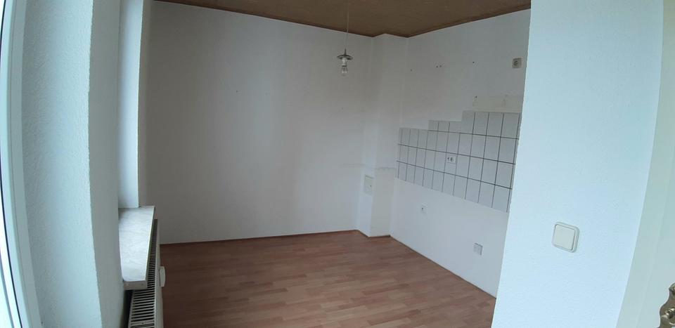 Hochparterre Elsterberg - 2 Zimmer, 64 m&sup2;, 230&euro; | Angebot:25867325