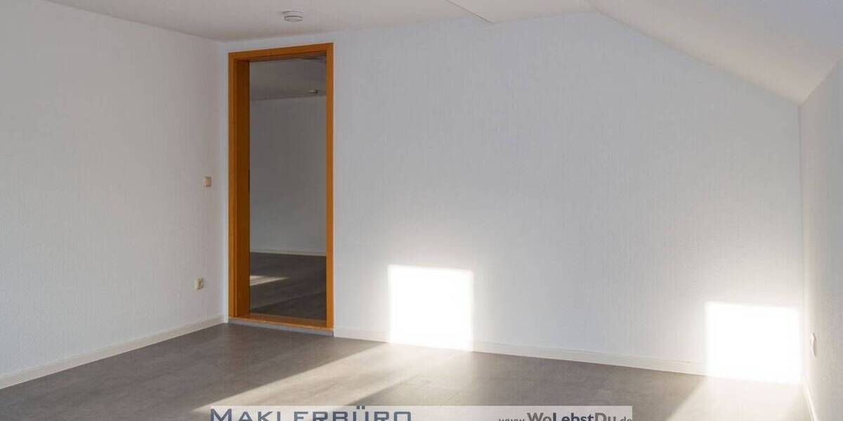 Etagenwohnung Greiz Irchwitz - 3 Zimmer, 91 m&sup2;, 495&euro; | Angebot:25678419