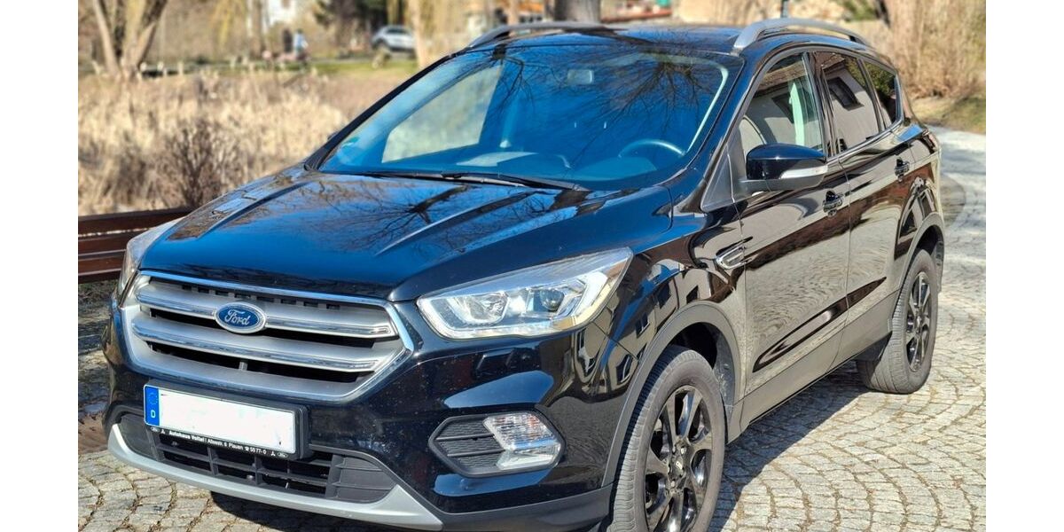 Ford Kuga 73.000 km 12.500 &euro; Auma-Weidatal 07955