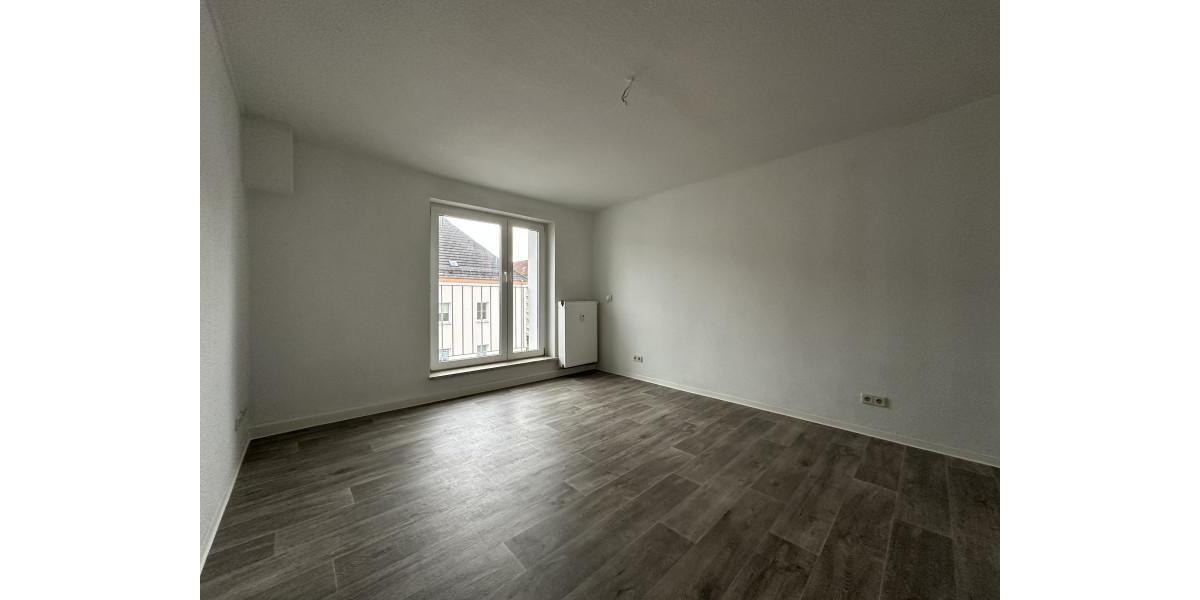 Etagenwohnung Plauen Altstadt - 2 Zimmer, 49 m&sup2;, 230&euro; | Angebot:24583510