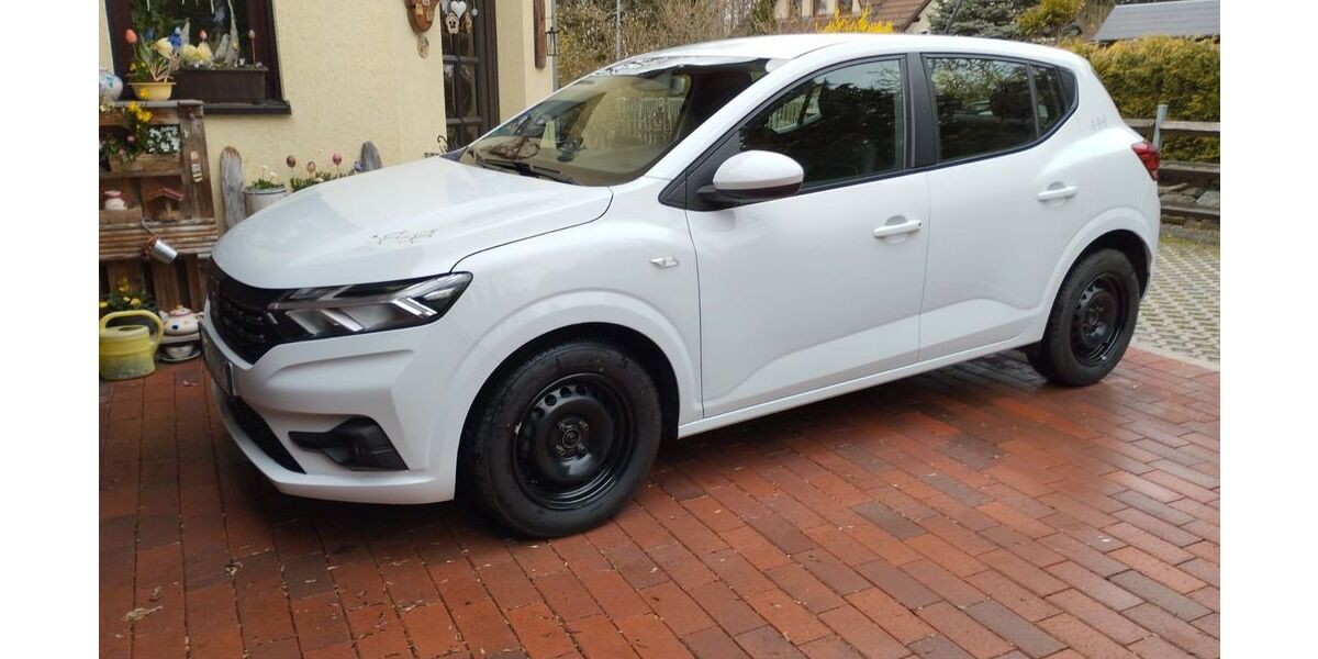 Dacia Sandero 57.000 km 9.800 &euro; Rosenbach/V 08548
