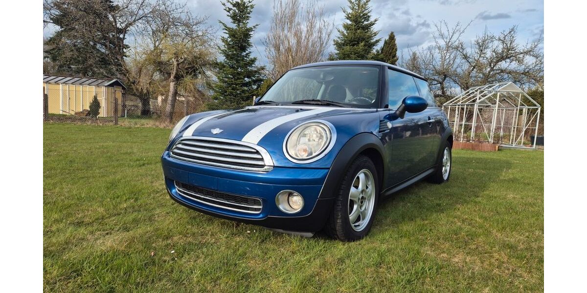 Mini ONE 194.878 km 2.900 &euro; Auerbach 08209