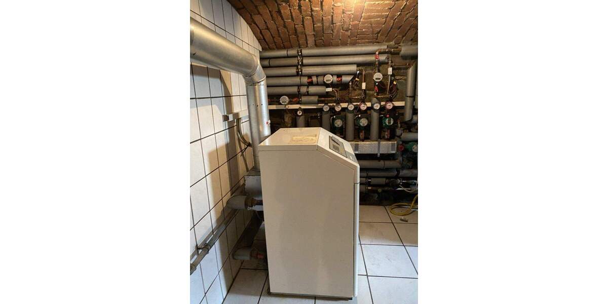 Mehrfamilienhaus, Wohnhaus Heinsdorfergrund Unterheinsdorf - 9 Zimmer, 180 m&sup2;, 50.000&euro; | Angebot:25707394