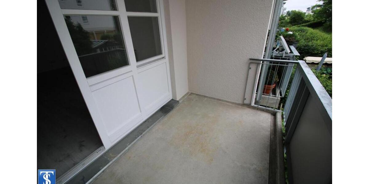 Etagenwohnung Plauen Alt Chrieschwitz - 1 Zimmer, 34 m&sup2;, 200&euro; | Angebot:23602094