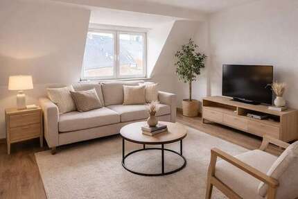 Wohnung Plauen - 2 Zimmer, 77 m&sup2;, 380&euro; | Angebot:25416960