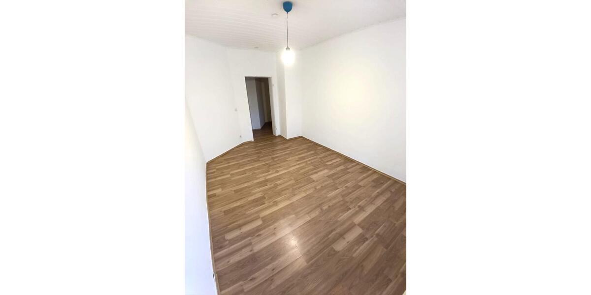 Etagenwohnung Rodewisch - 4 Zimmer, 75 m&sup2;, 450&euro; | Angebot:18916932