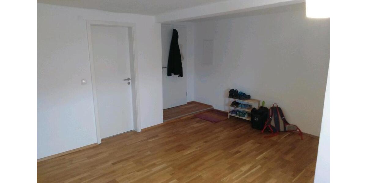 Dachgeschoßwohnung Hof Altstadt - 3 Zimmer, 118 m&sup2;, 660&euro; | Angebot:26038524